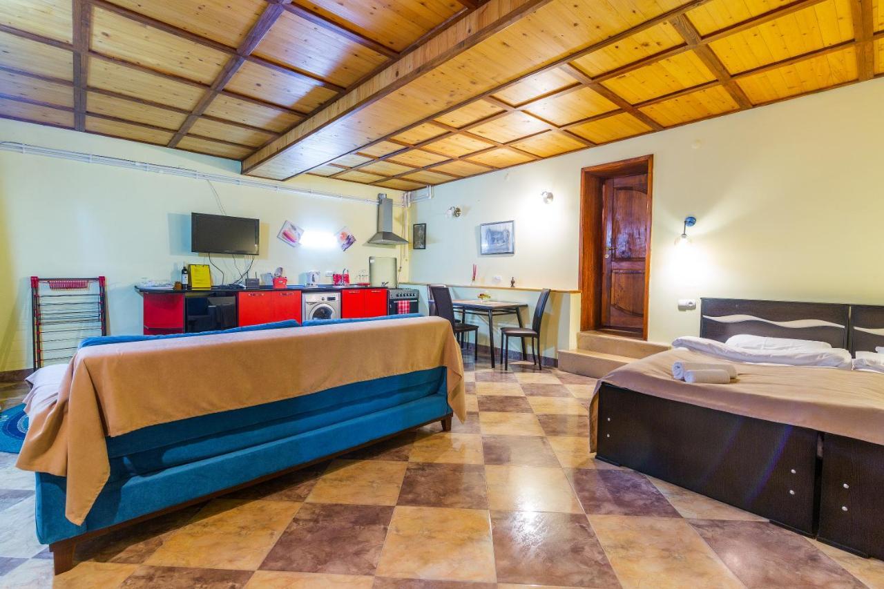 Salomes Apartment Tuti Borjomi Ngoại thất bức ảnh