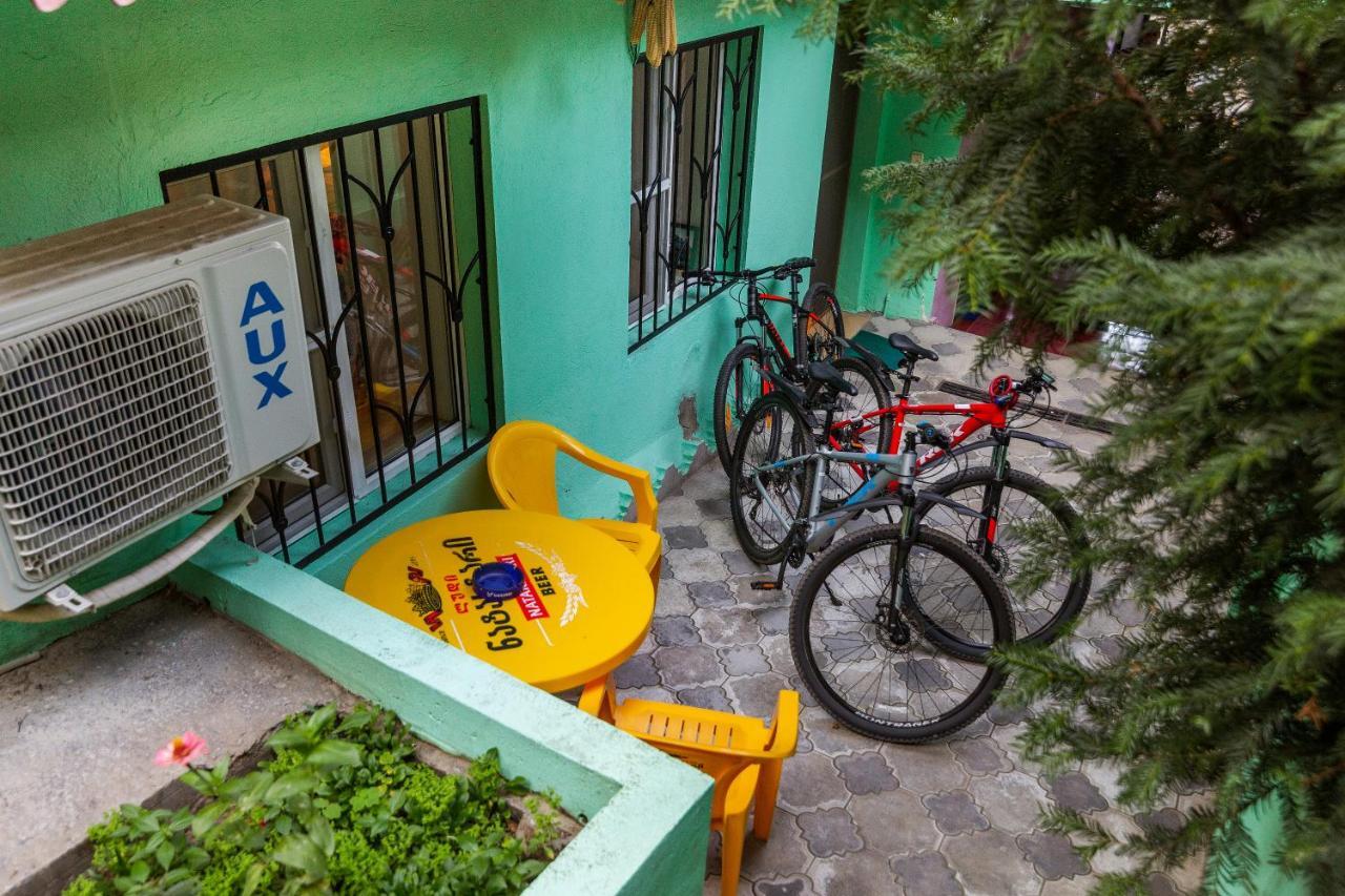 Salomes Apartment Tuti Borjomi Ngoại thất bức ảnh